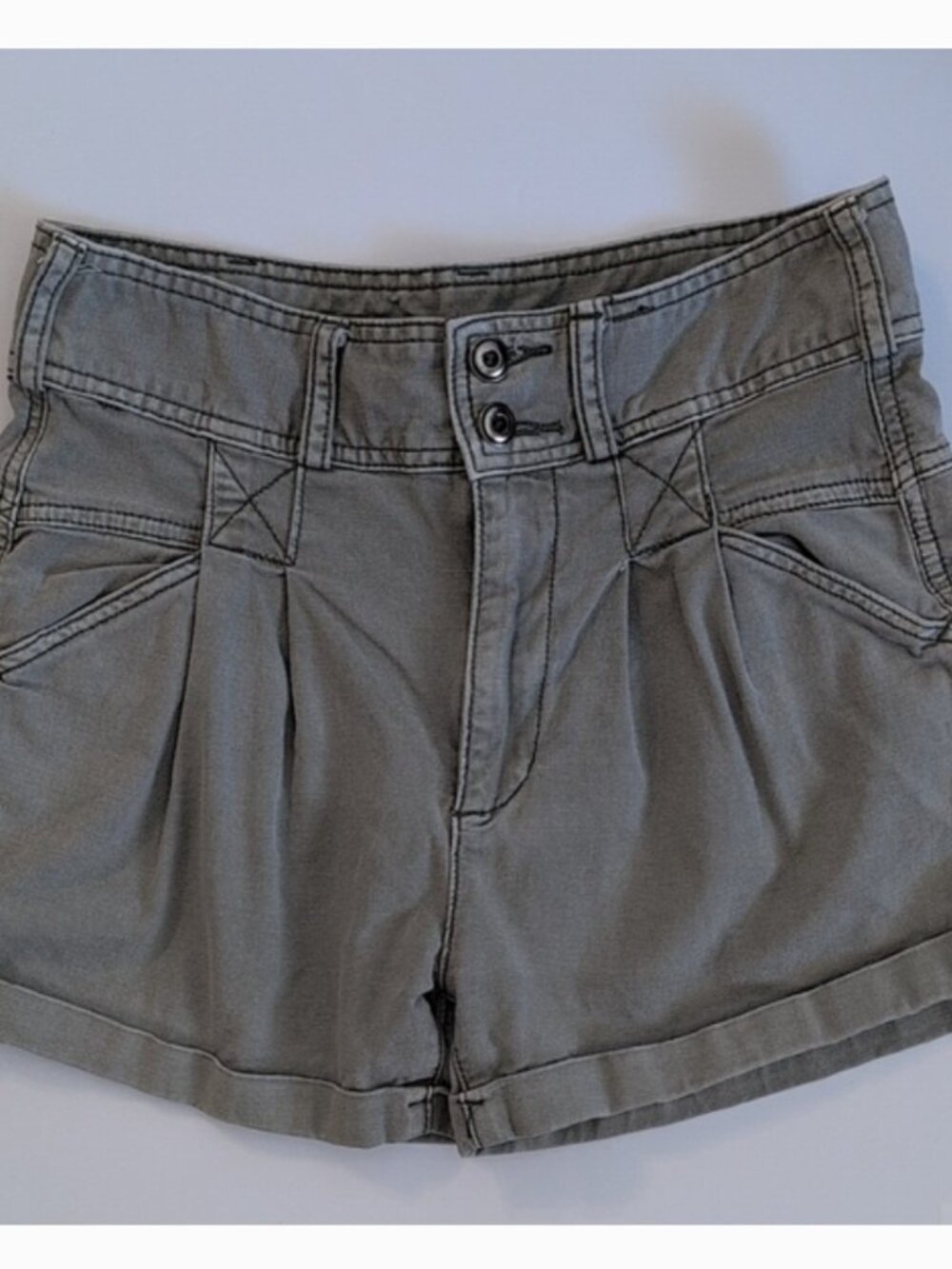 Pilcro grey green shorts 25